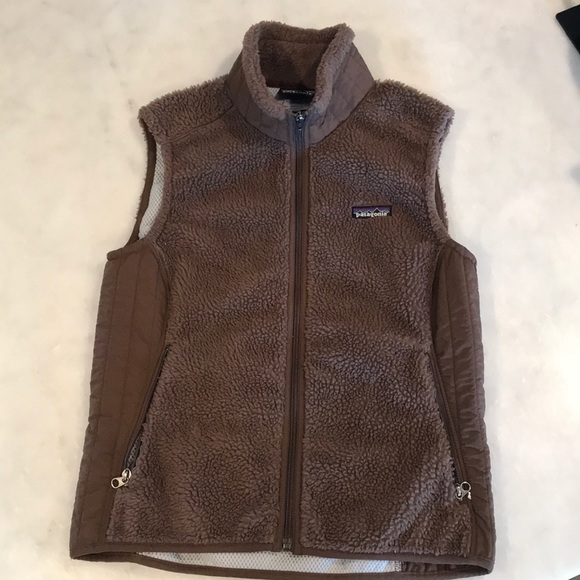 Patagonia Jackets & Blazers - Women’s Patagonia Retro Pile Fleece Vest (M)